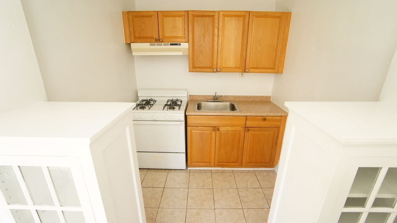 2715 NMA LLC - Photo 5 of 31