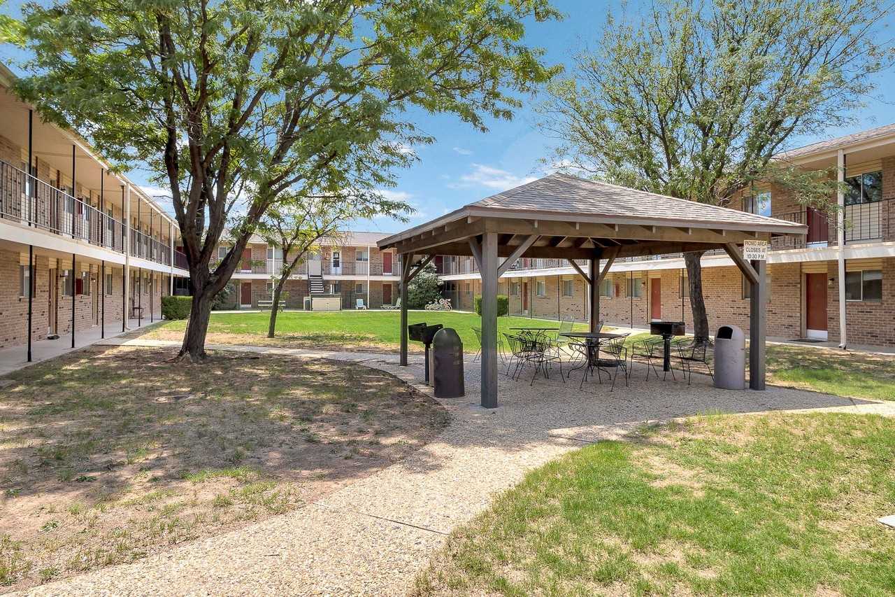 Belmont - Photo 2 of 19