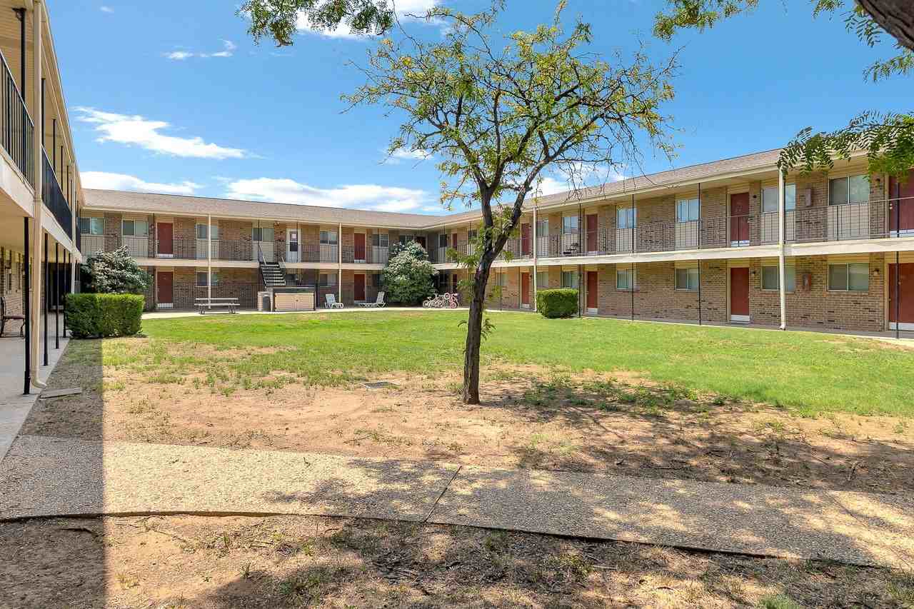 Belmont - Photo 3 of 19