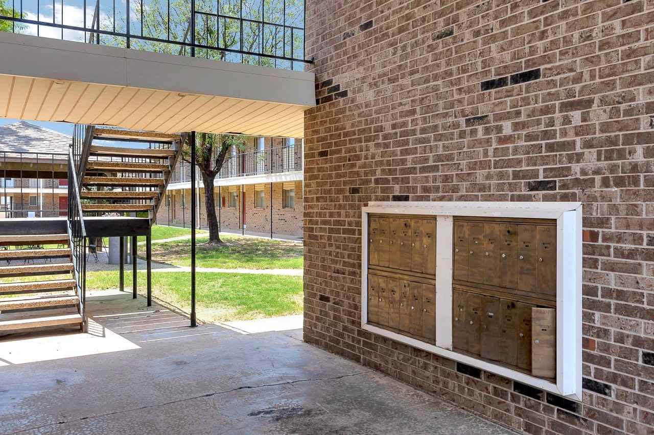 Belmont - Photo 6 of 19