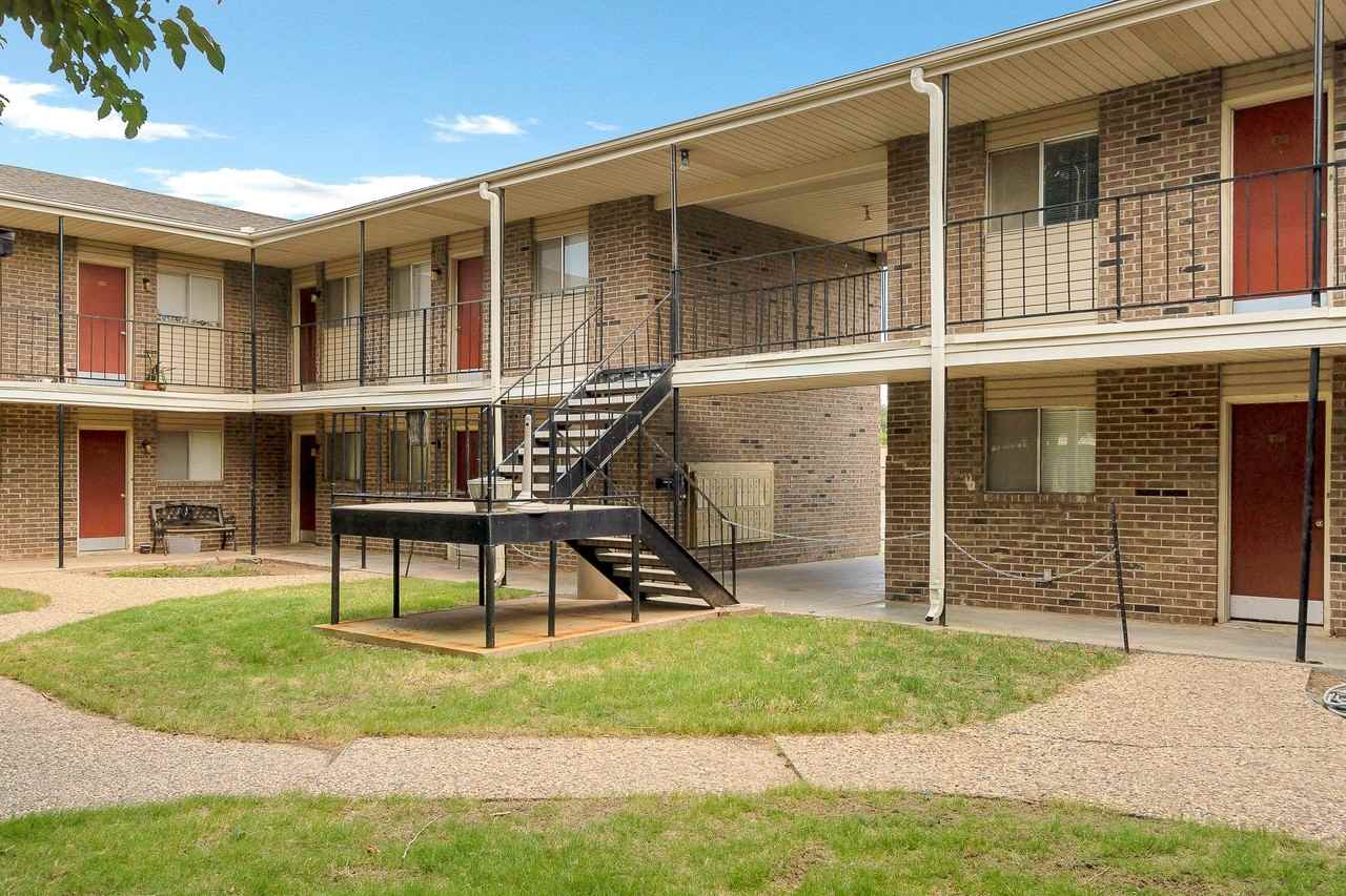 Belwood Apartments - Photo 2 of 21