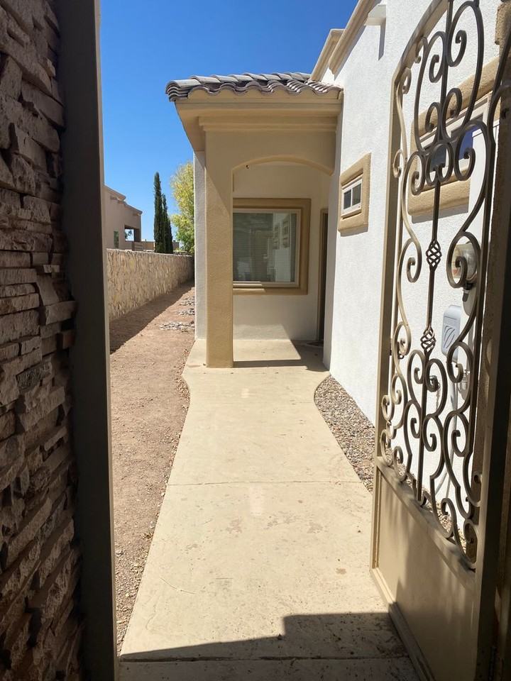 4206 Tres Ninos - Photo 2 of 16