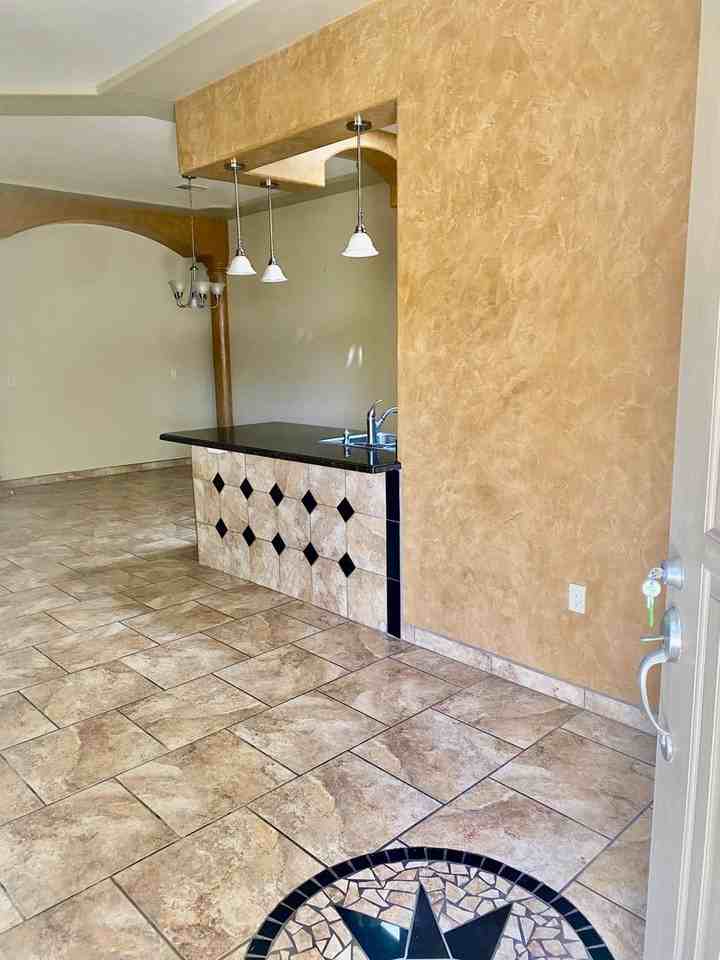 4206 Tres Ninos - Photo 3 of 16