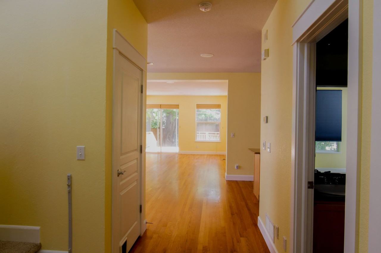 2684 Willow St - Photo 4 of 41