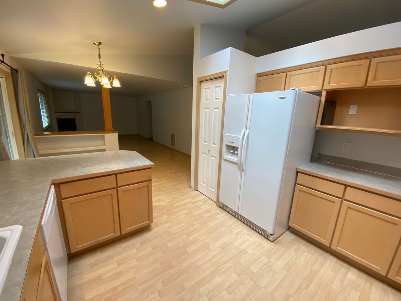 8527 176th Pl Ne - Photo 3 of 23