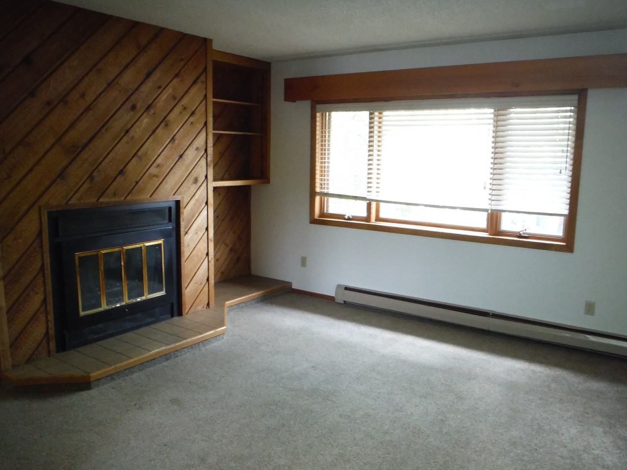 210 S 15th Ave #24 - Photo 3 of 22
