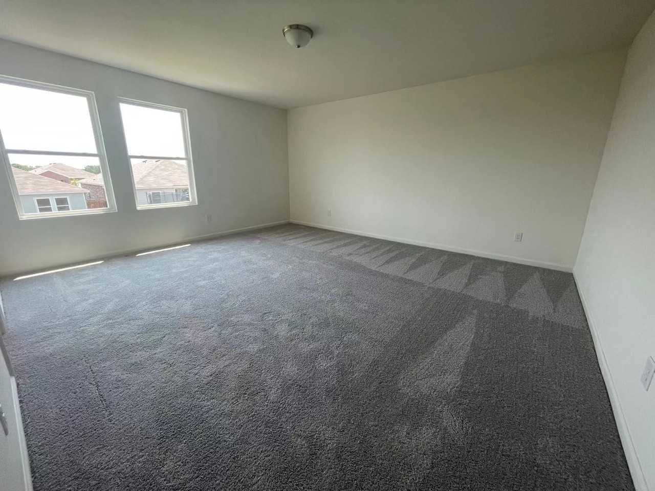 10345 Castle Lyons Ln - Photo 5 of 10
