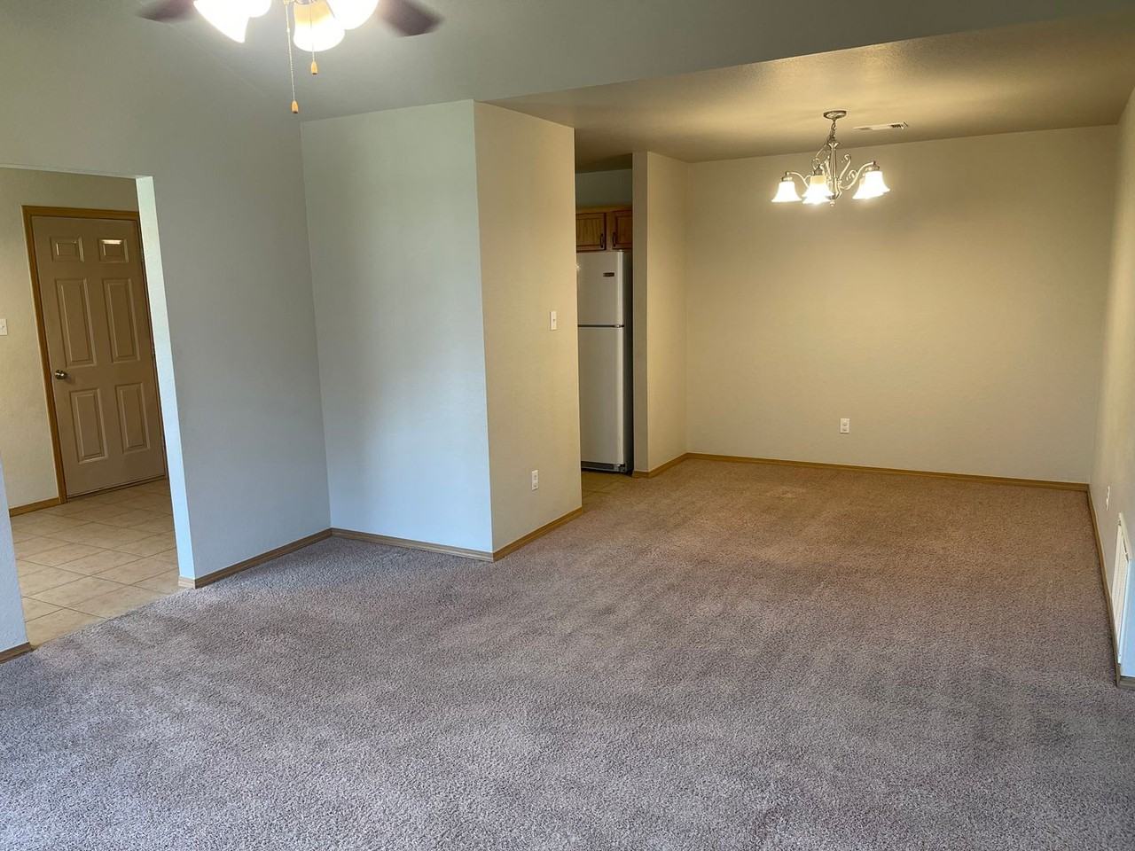 109 Walnut Grove - Photo 2 of 18