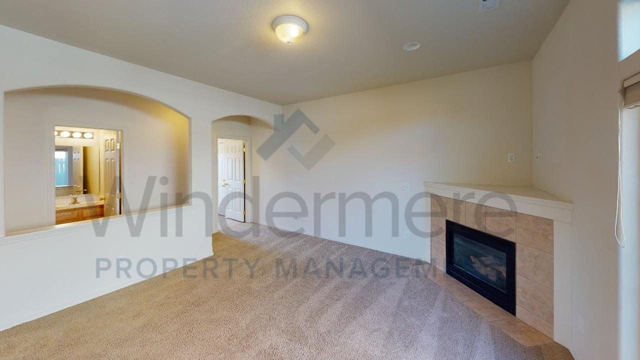 1169 Se Surita Ct - Photo 2 of 31