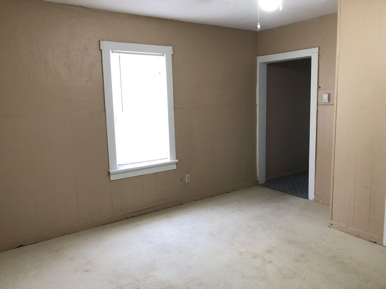 708 N Severance St - Photo 2 of 9