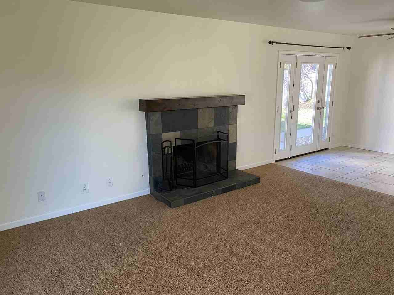 518 Irelan Dr - Photo 3 of 12