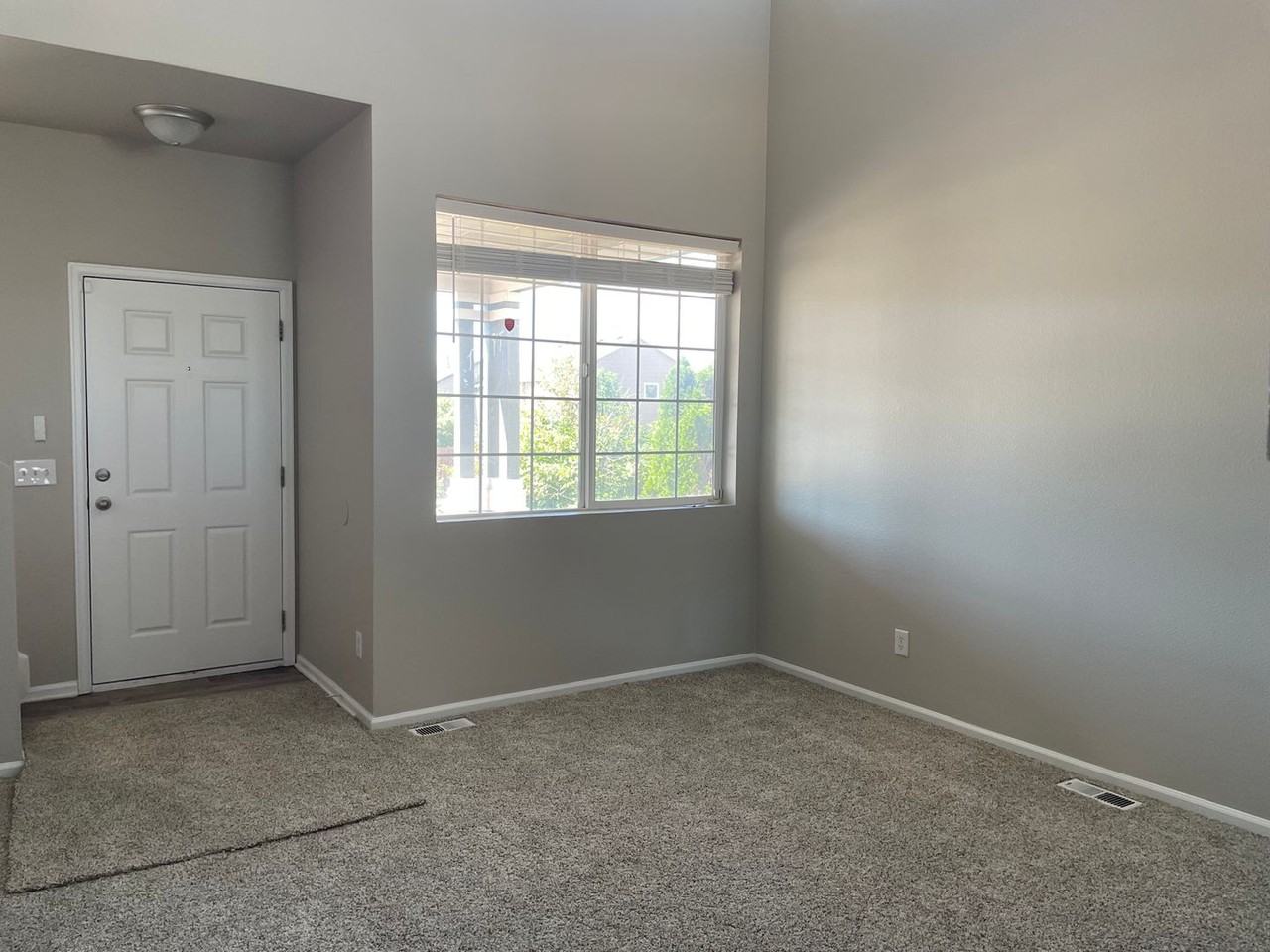 2332 Pinyon Jay Dr - Photo 3 of 38