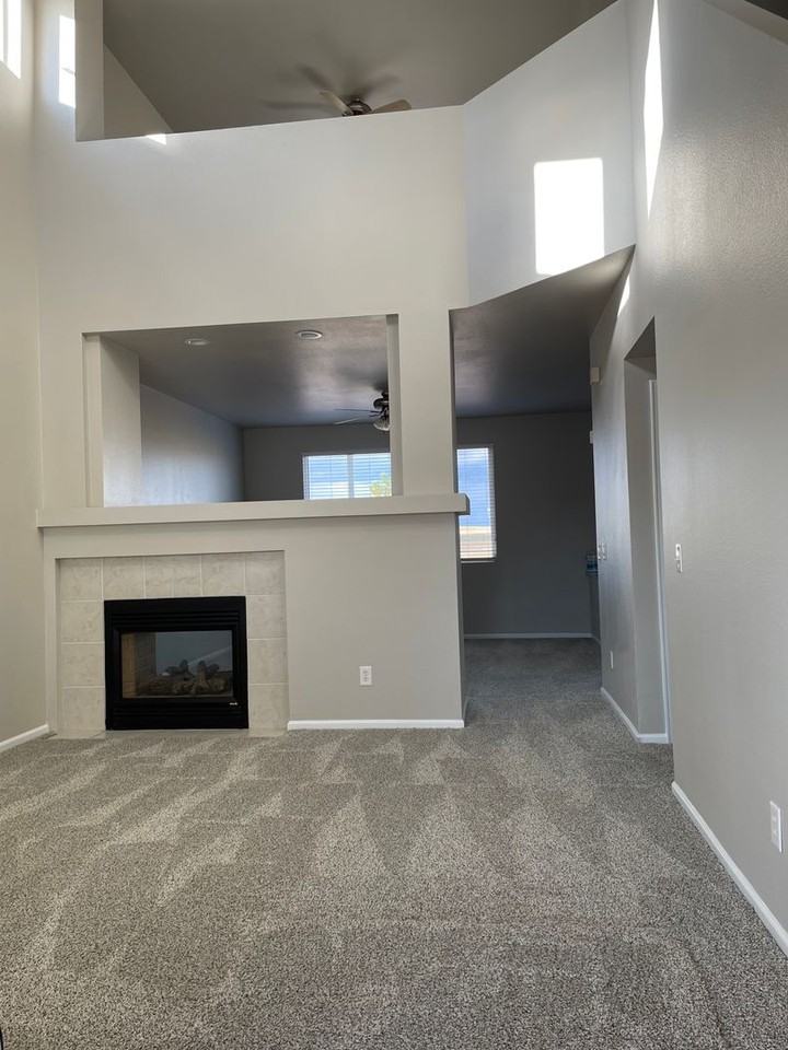 2332 Pinyon Jay Dr - Photo 4 of 38