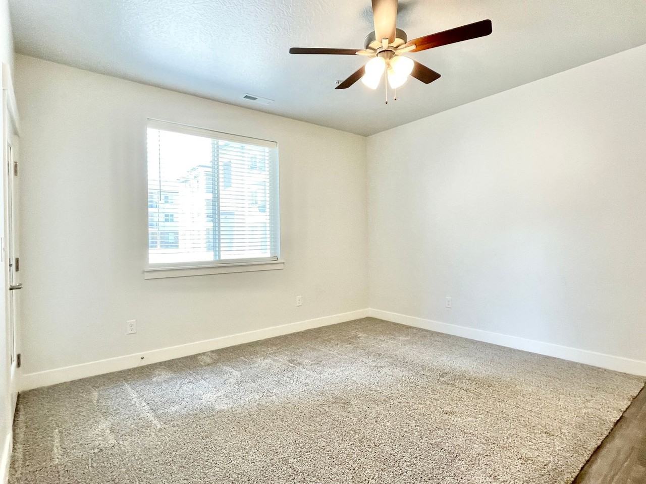 1937 N 3330 W #D102 - Photo 3 of 21