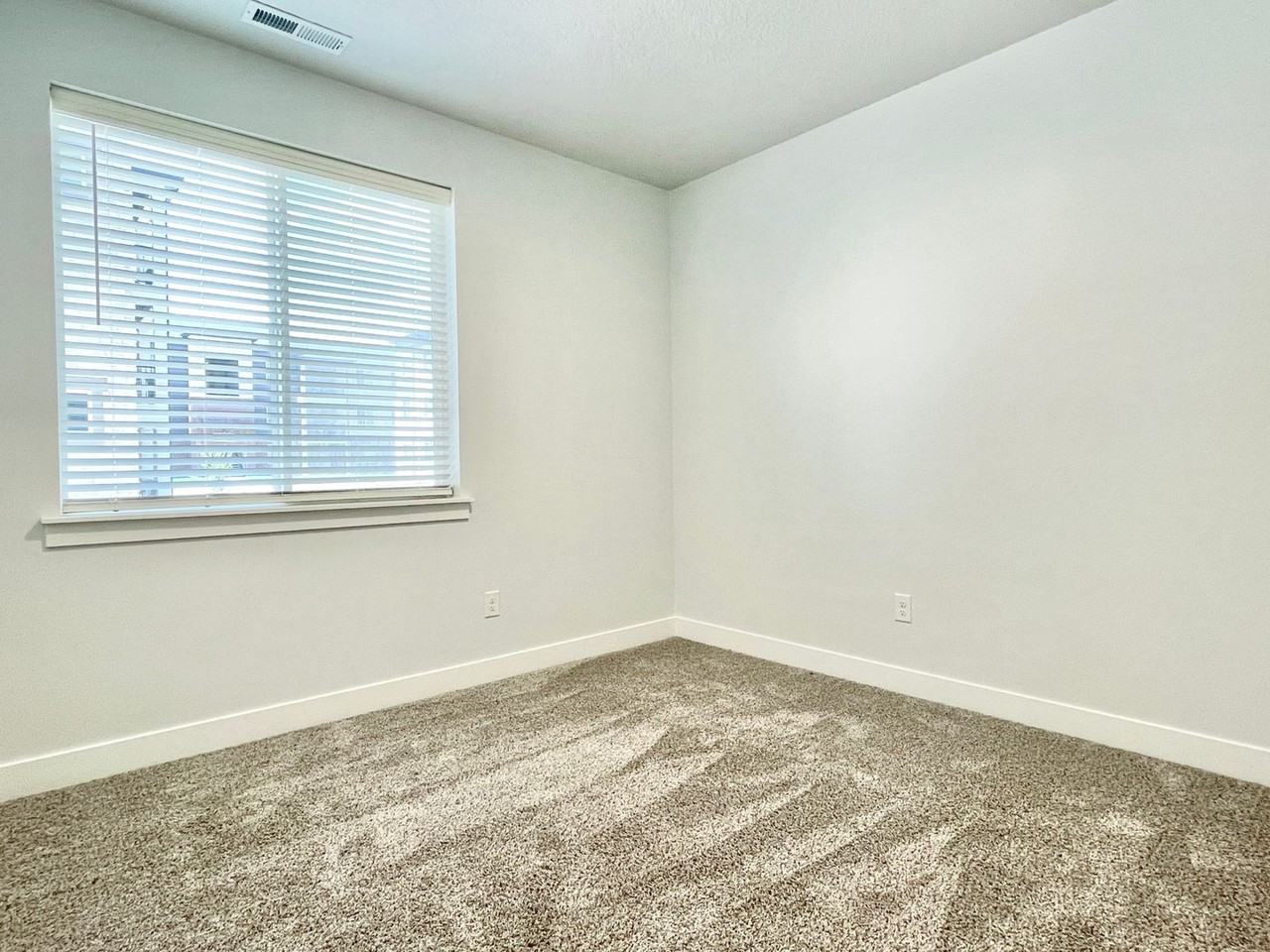 1937 N 3330 W #D102 - Photo 7 of 21