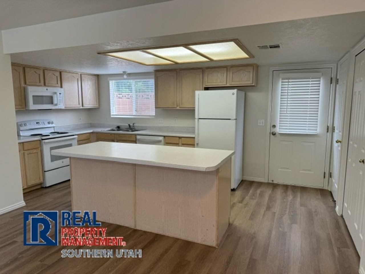 1836 W 950 N #2 - Photo 4 of 9