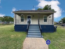 featured image of 6 S 6th St