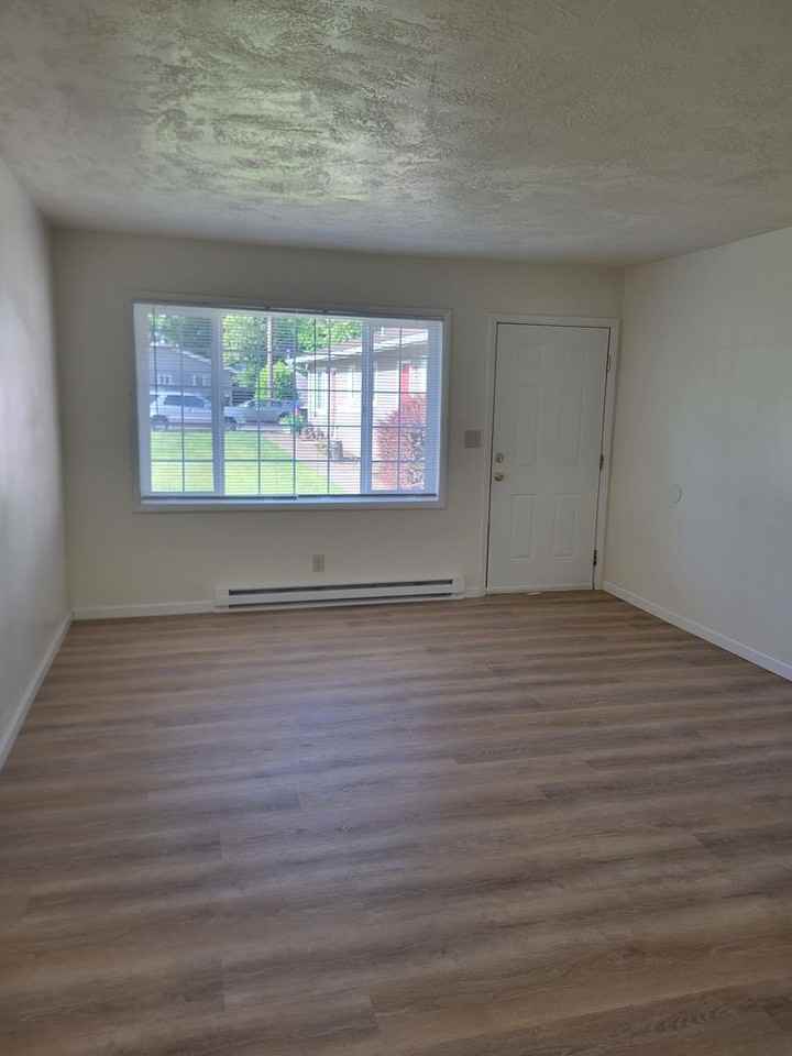 Brookside Manor Apartments - Photo 2 of 30