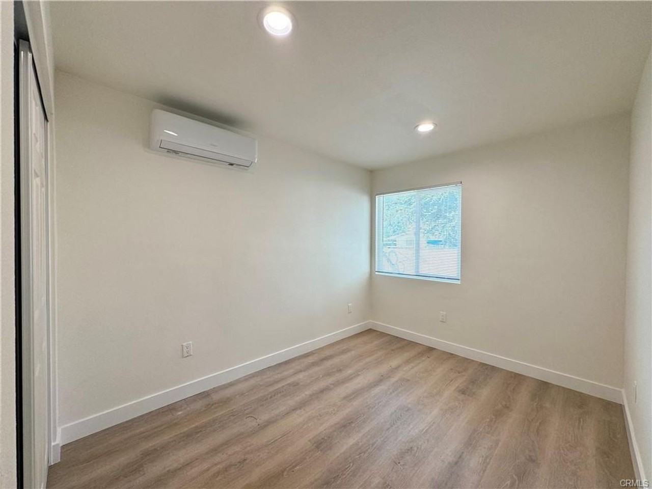 10143 Fern Ave - Photo 2 of 8