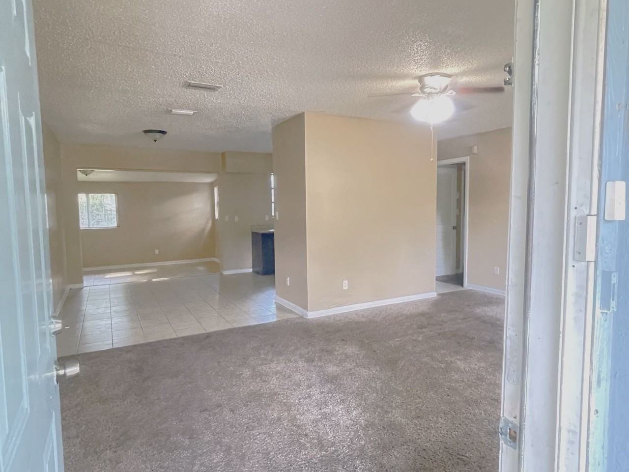 4246 Clyde Dr - Photo 3 of 13