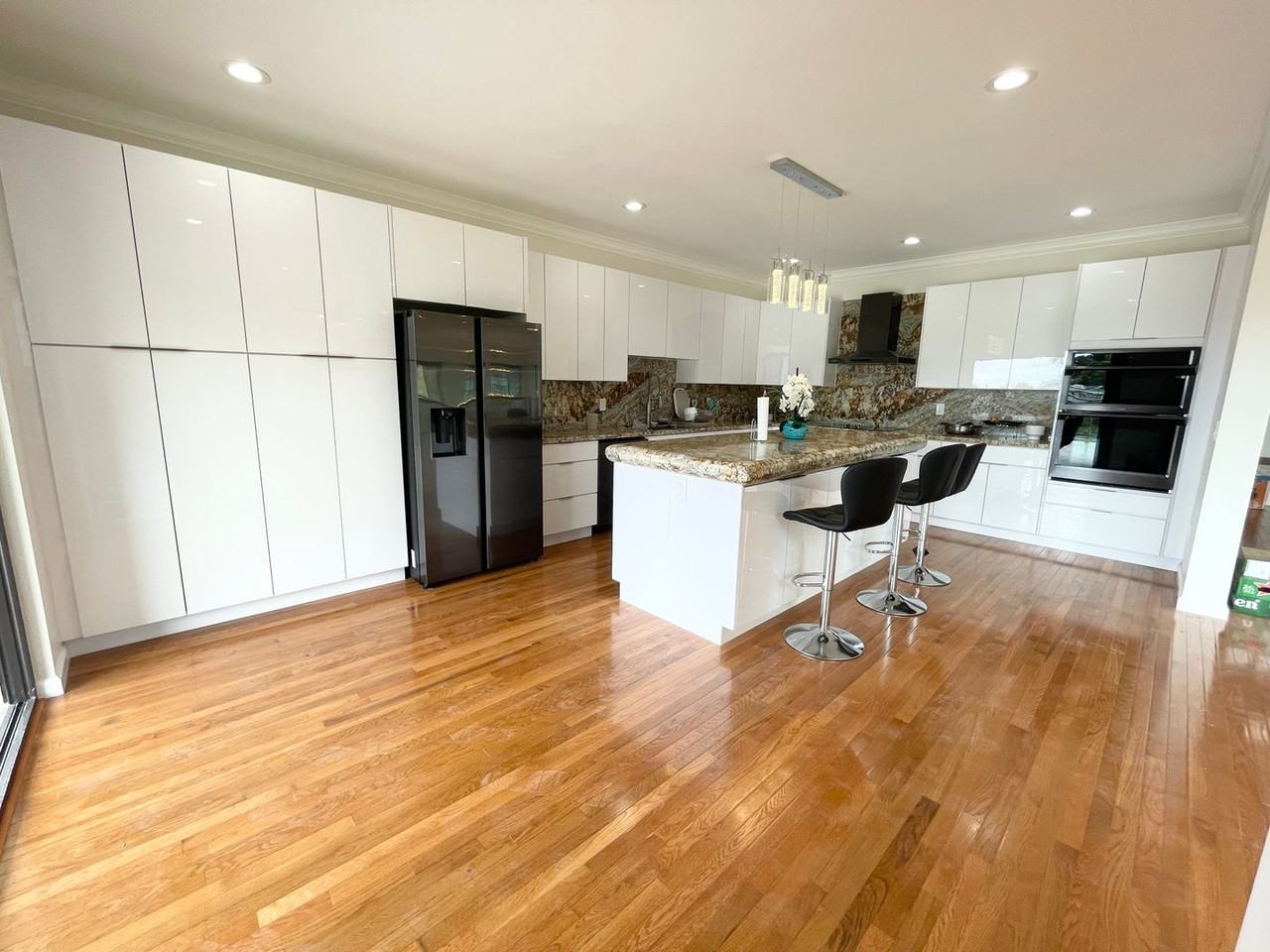 2045 Mott-Smith Dr - Photo 6 of 27