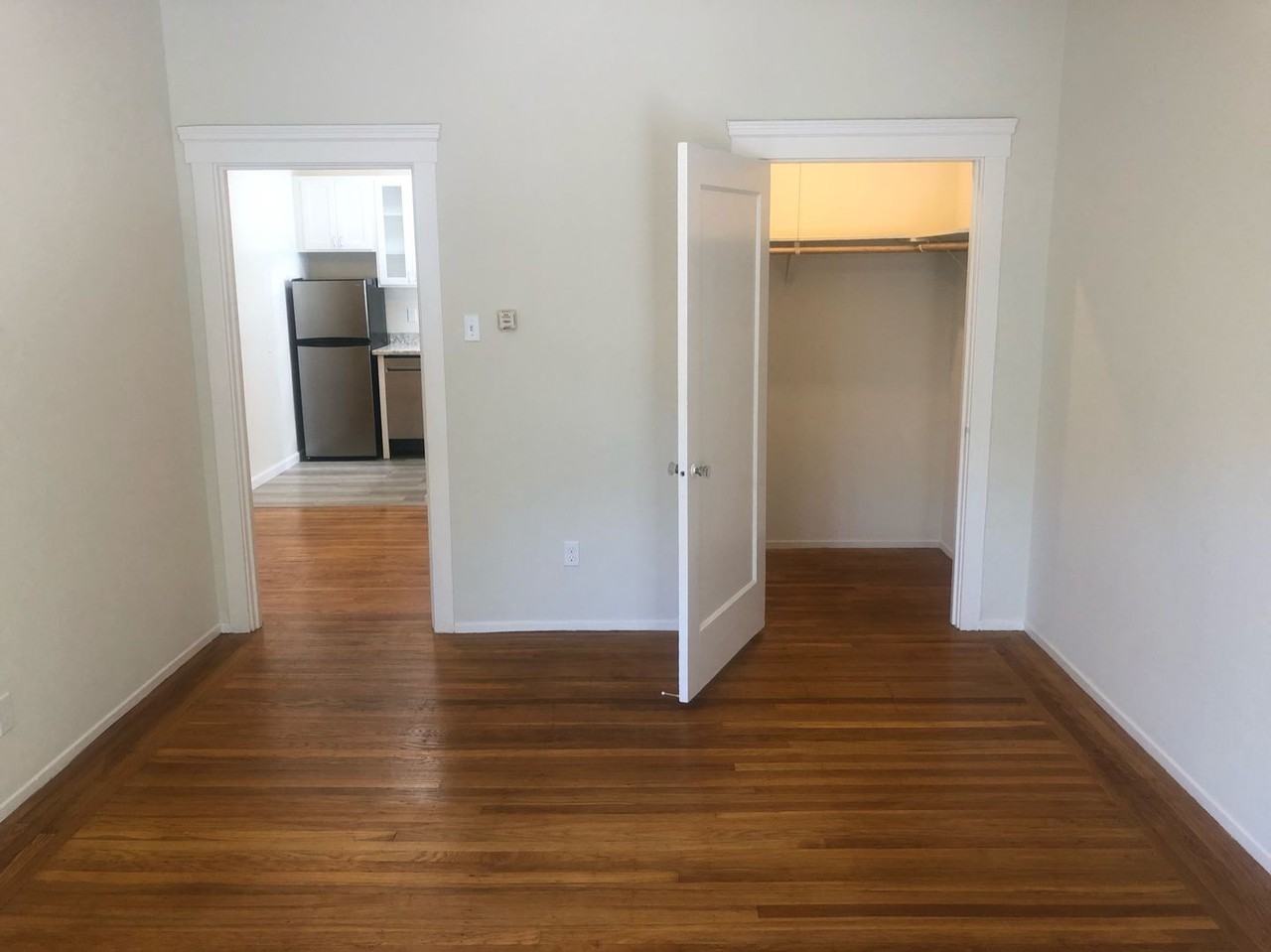 1040 Steiner St #6 - Photo 5 of 11