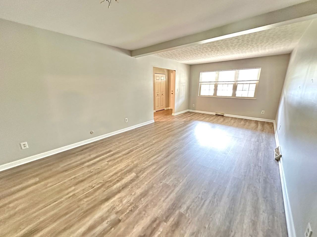 4532 Timberwilde Dr - Photo 3 of 26