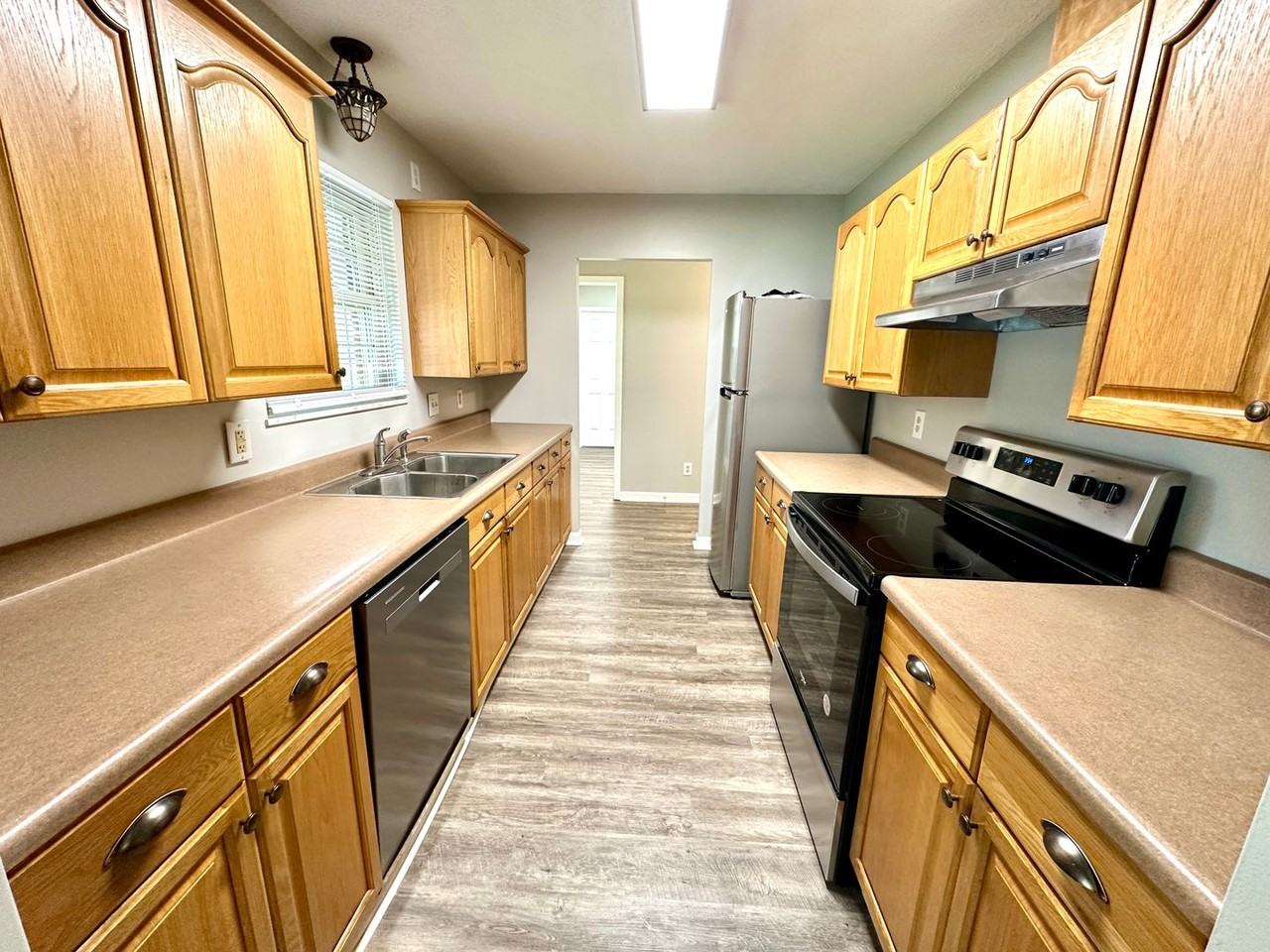 4532 Timberwilde Dr - Photo 4 of 26