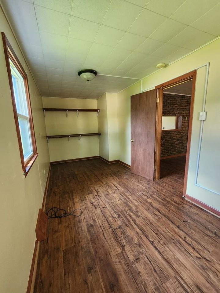 623 S Edmunds St - Photo 6 of 13