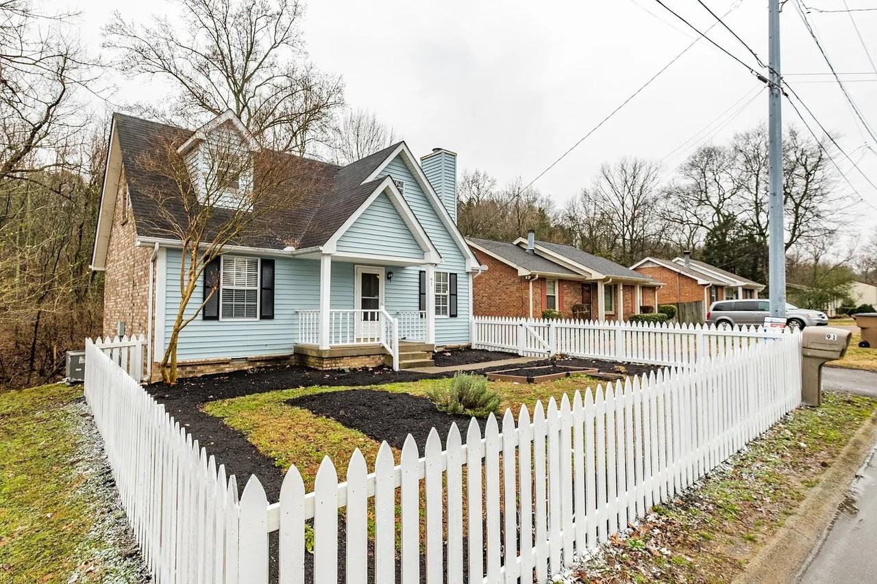 91 Ocala Dr - Photo 3 of 34