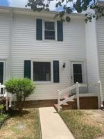 featured image of 136 Oakmont Dr Apt 5 #Apt 5