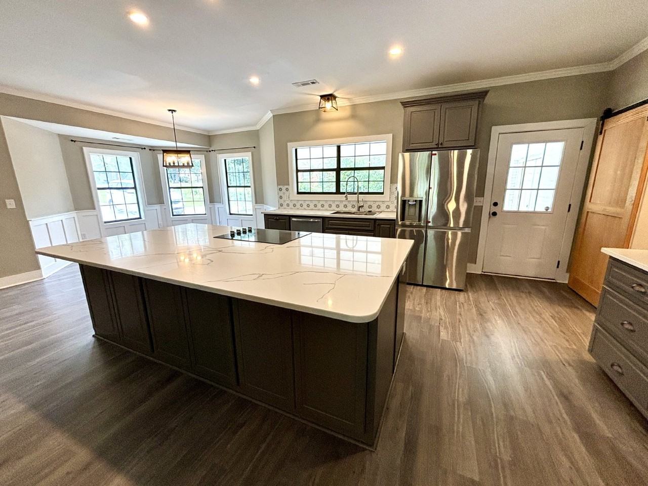 856 Woodland Dr - Photo 2 of 23