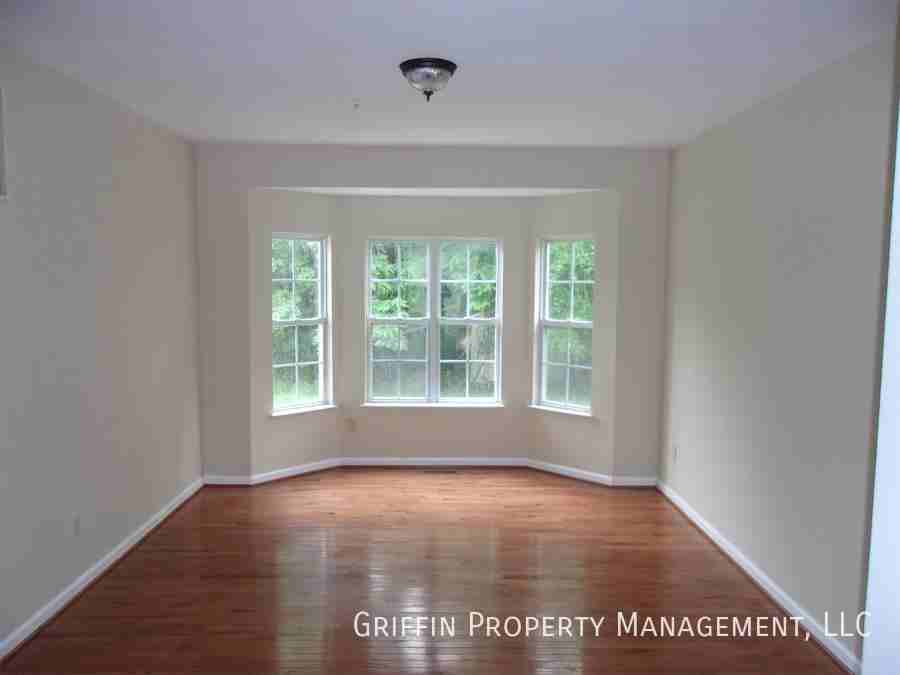 11406 Fort Saratoga Ct - Photo 3 of 23