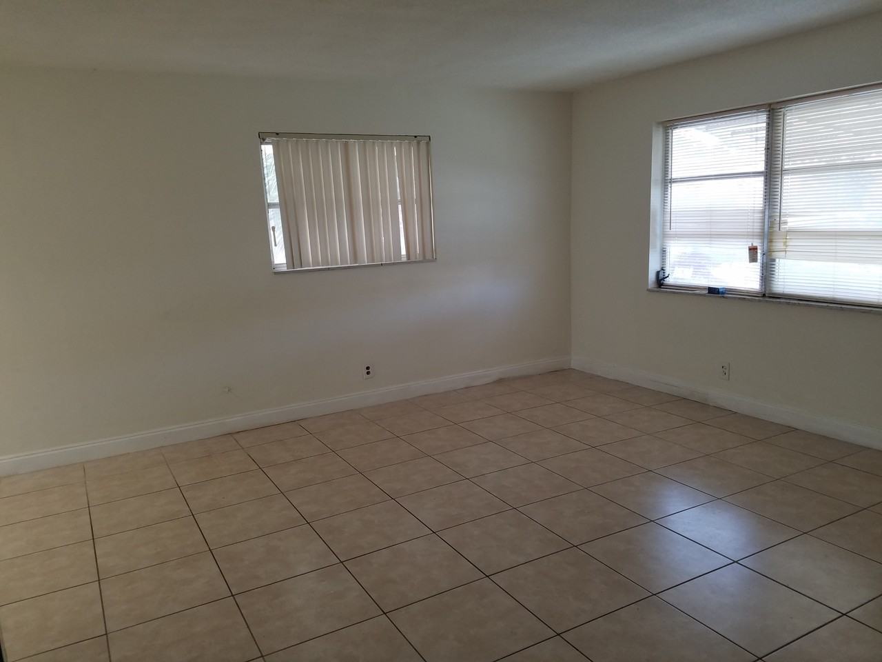 4934 Nw 55th Ct #NA - Photo 7 of 11