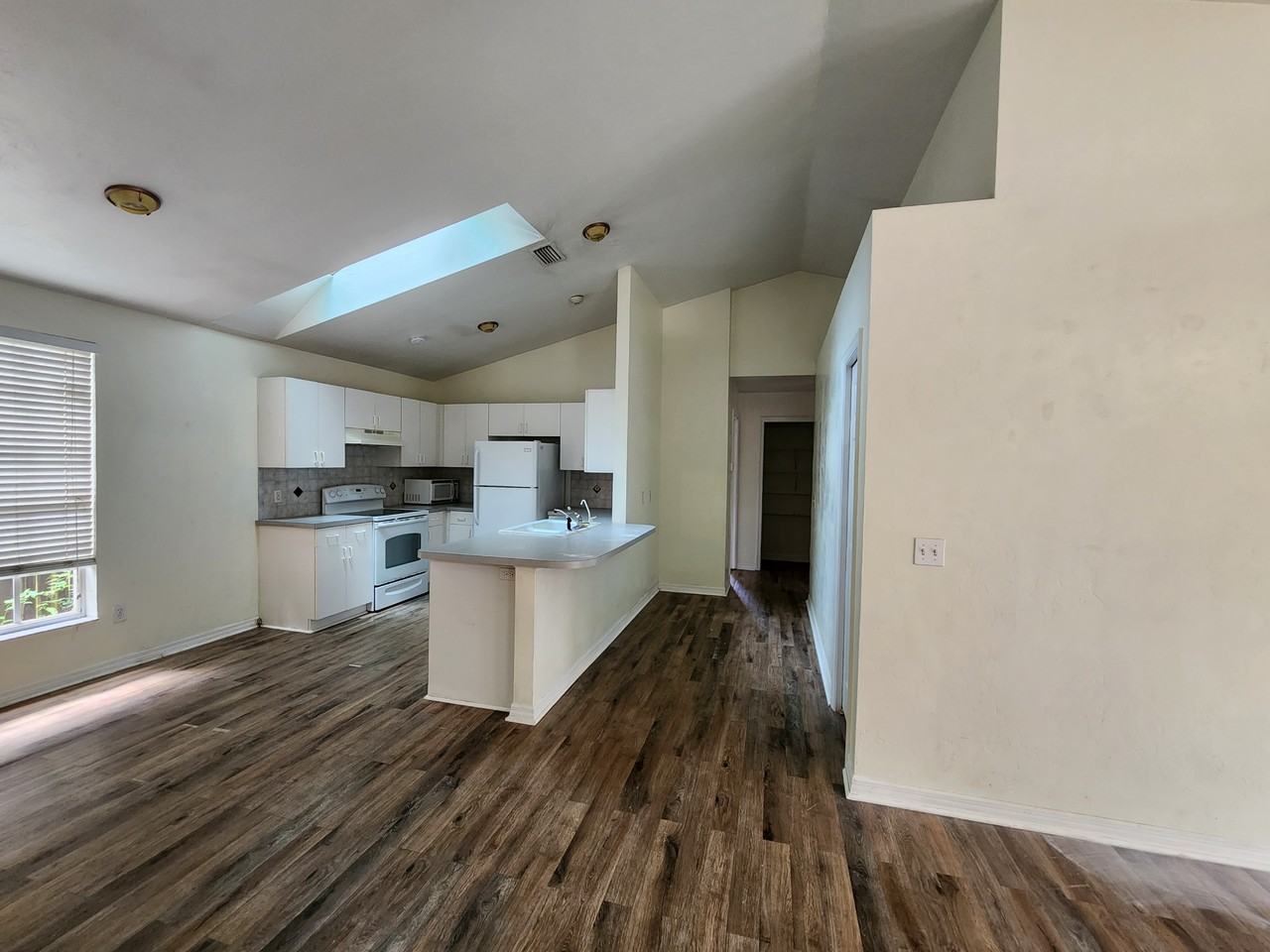 2027 Sw 73rd St #NA - Photo 4 of 26