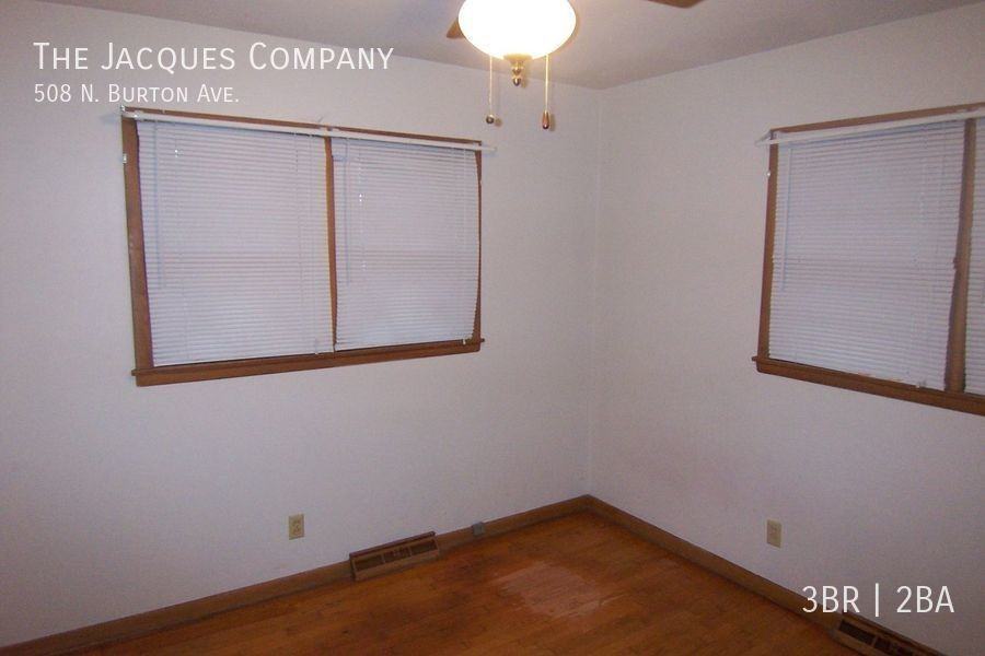 508 N Burton Ave - Photo 3 of 14