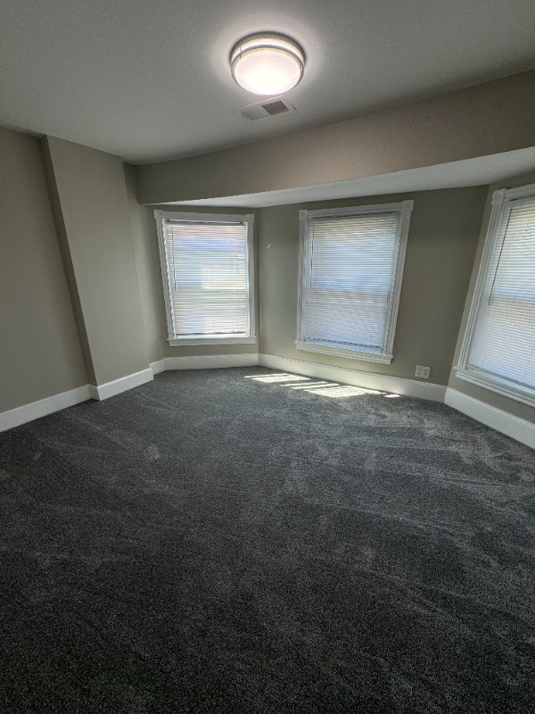 107 Jansen Ave - Photo 3 of 17