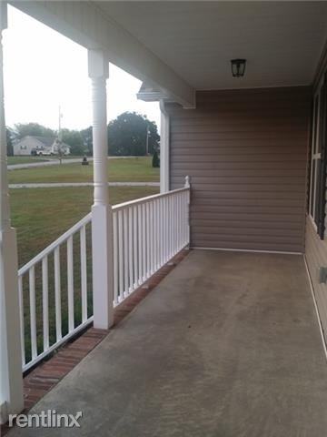 139 Kelsie Cir - Photo 2 of 11