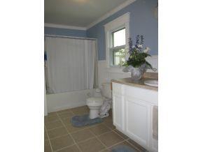 241 Pennsylvania Ave - Photo 2 of 13