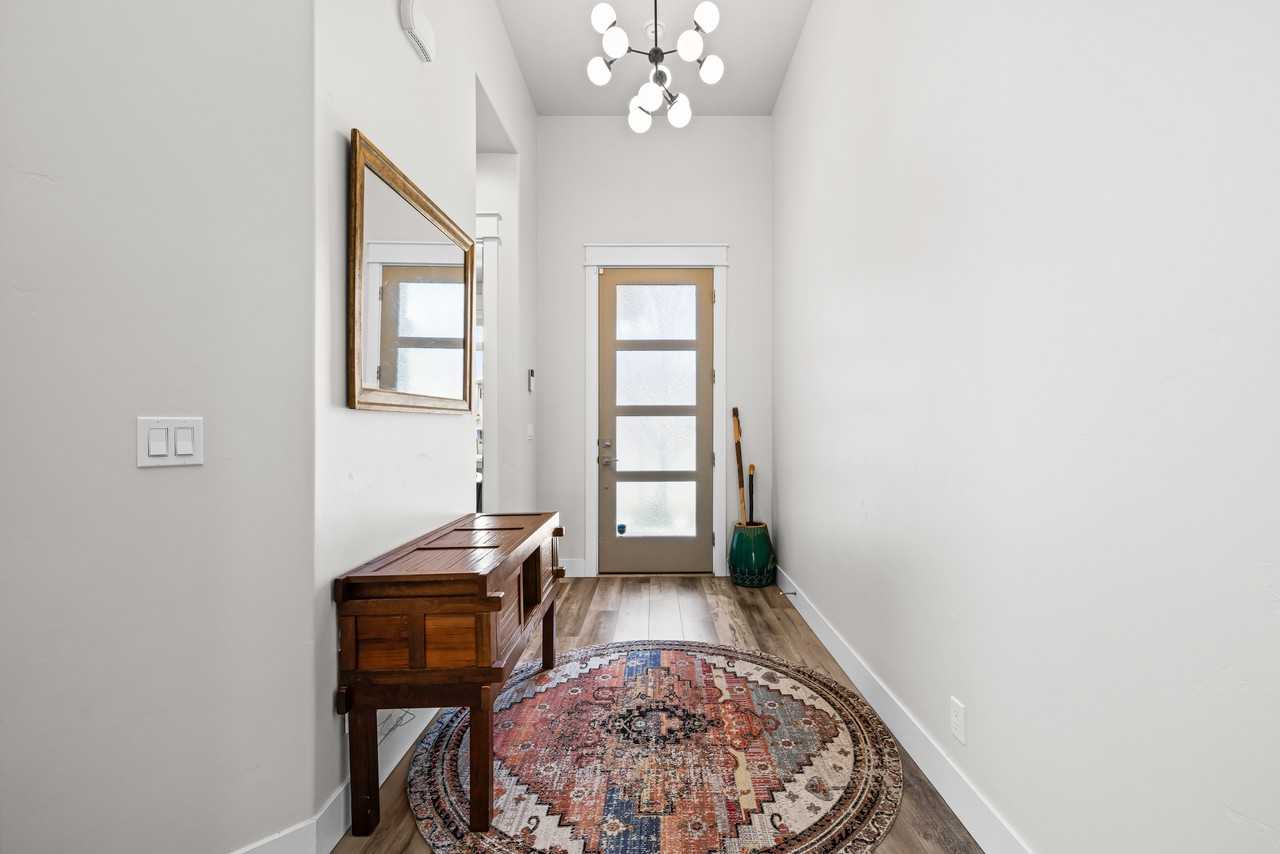 3340 W Lassen Dr #1 - Photo 5 of 46