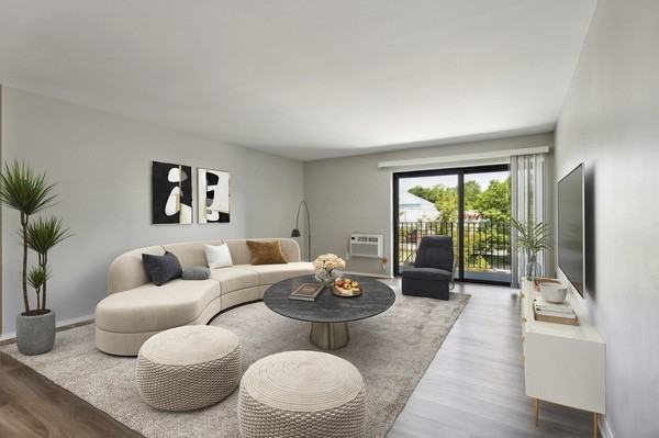 Eagle Rock Apartments at Framingham - Photo 5 of 21