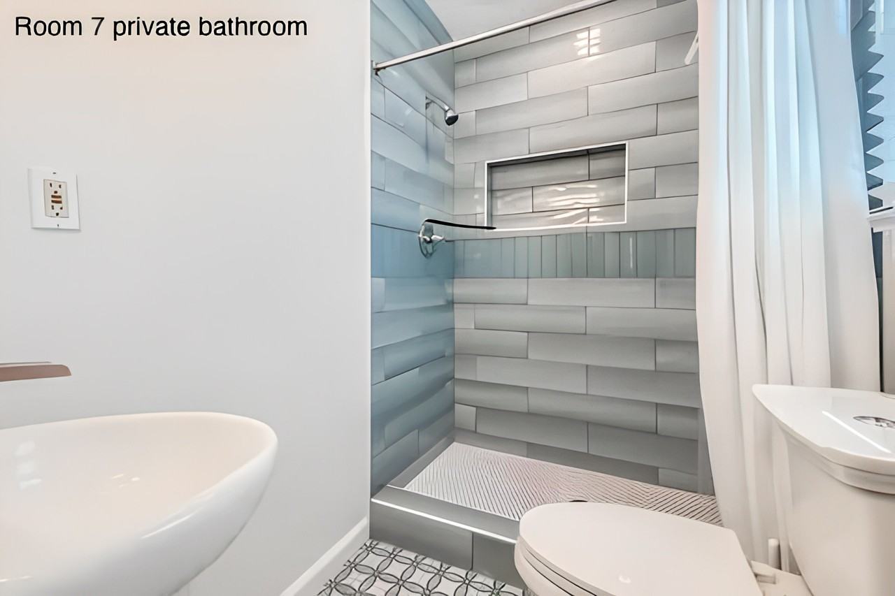 Gatewood Dr - Photo 3 of 13