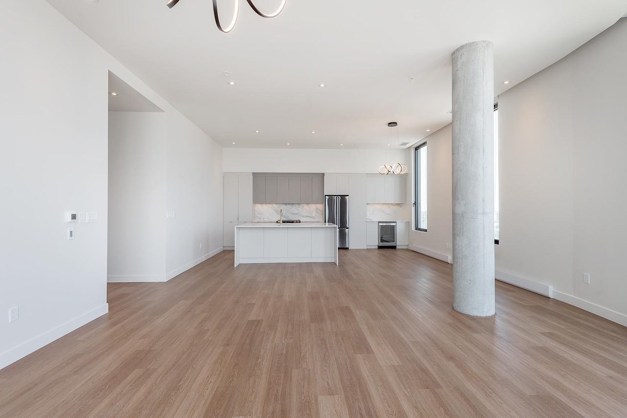 Central Parc - Photo 2 of 50