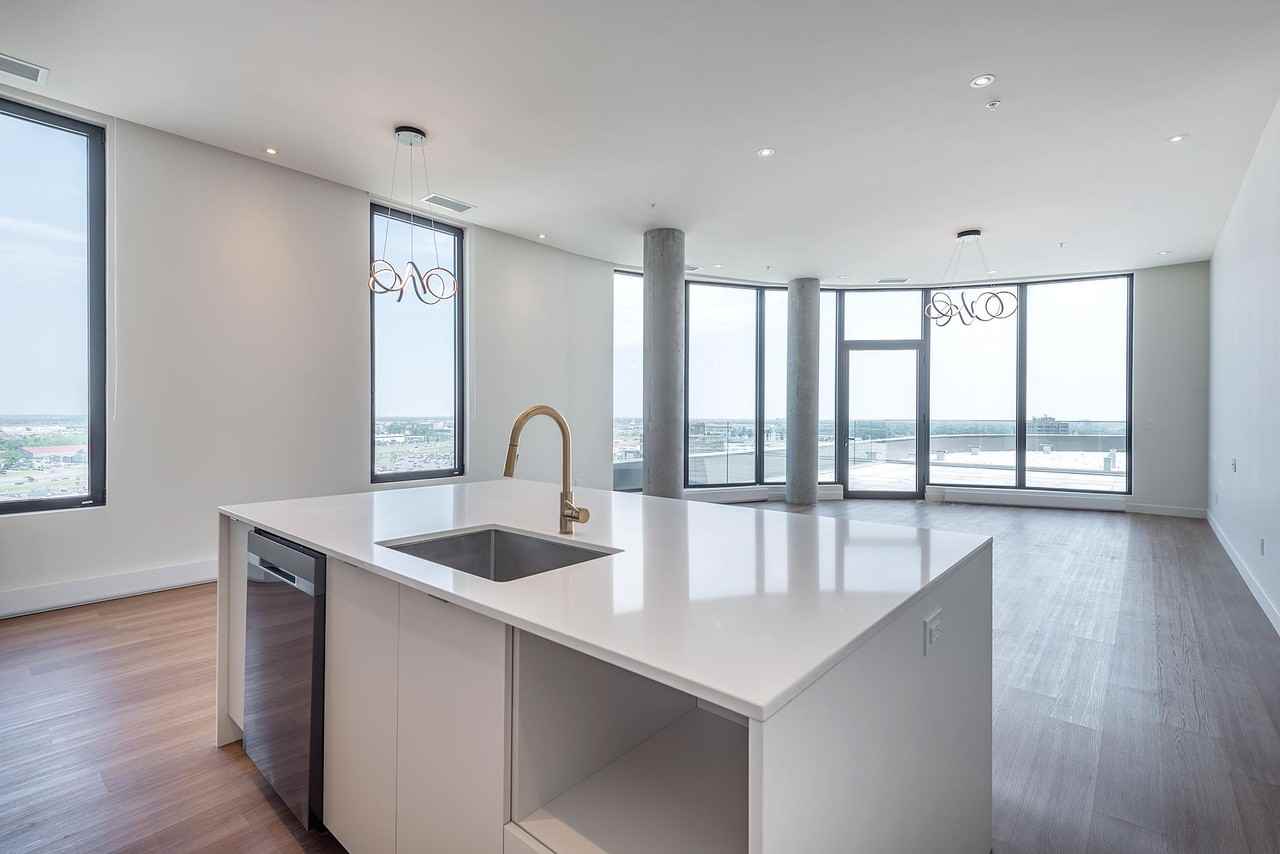 Central Parc - Photo 3 of 50