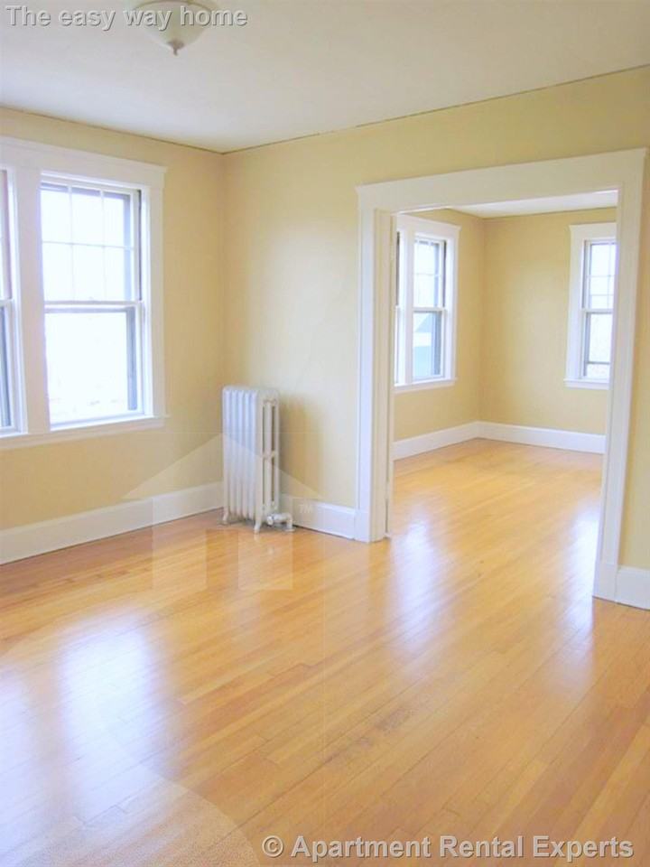 172 Norfolk St #8 - Photo 2 of 22