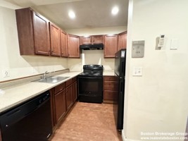 featured image of 13 Ruggles St #1