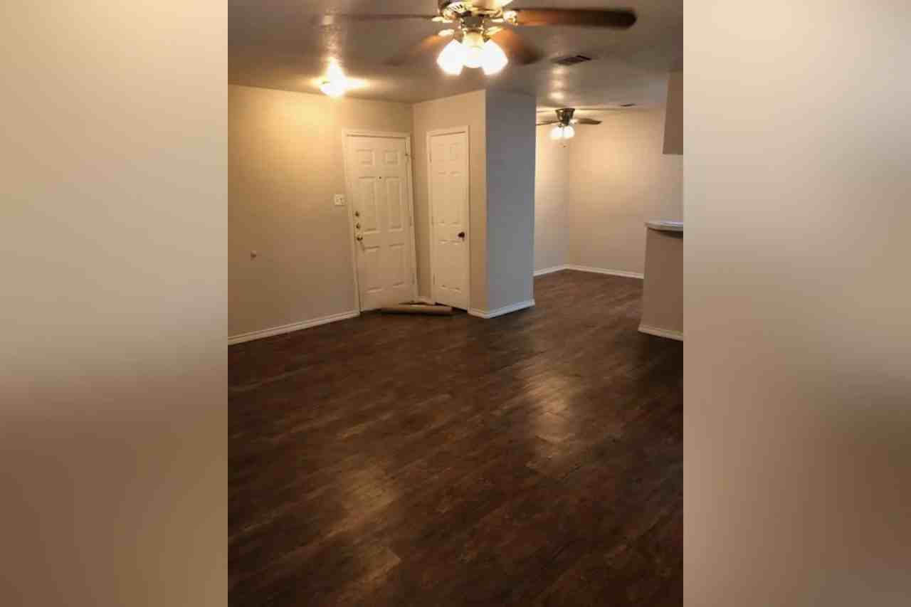 6307 Mark Ct - Photo 3 of 27