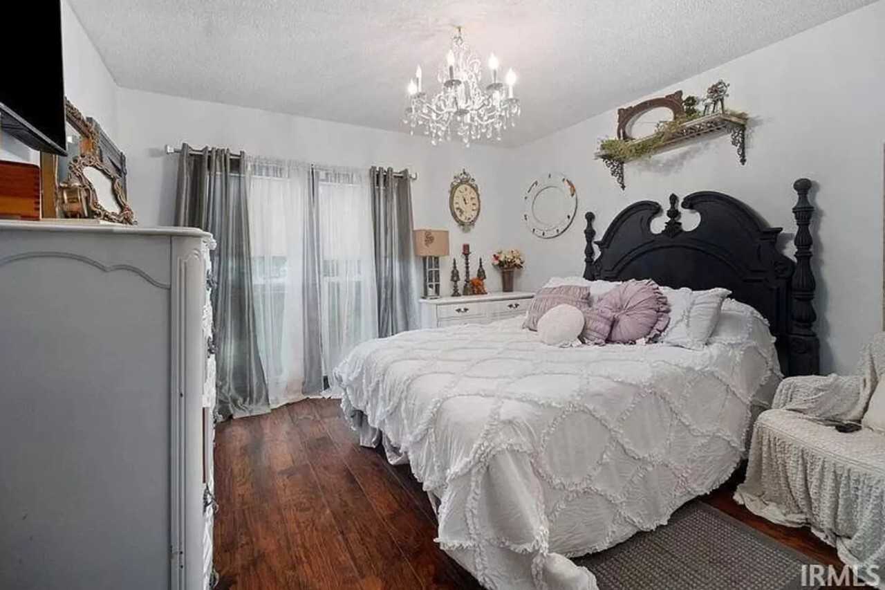 444 Wilkerson St - Photo 2 of 13