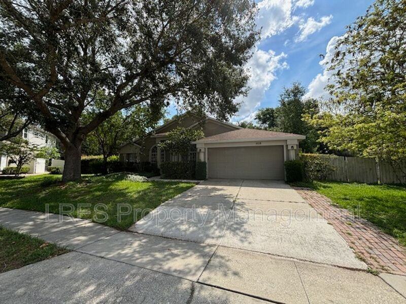 1028 Kerwood Cir - Photo 2 of 45