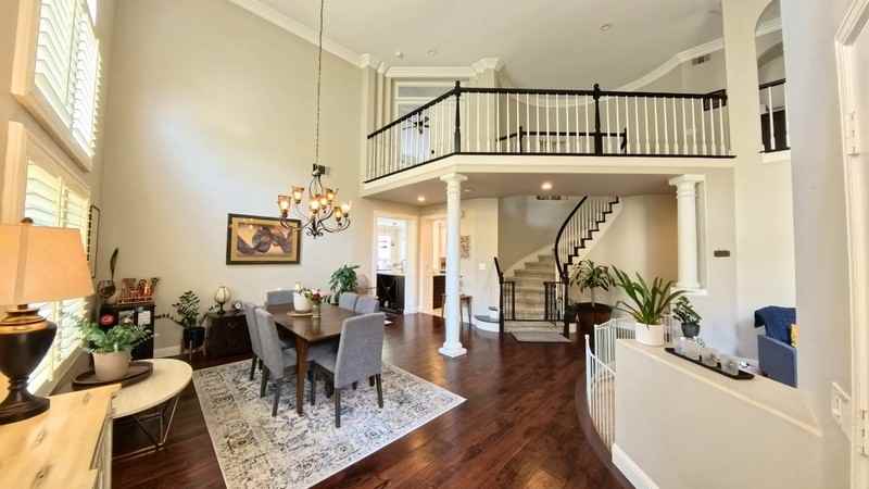 26422 La Traviata - Photo 2 of 30